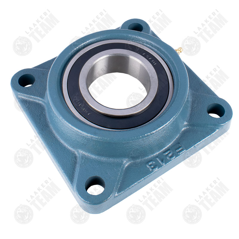 LAAKERIYKSIKKÖ, NELJÄLLÄ PULTILLA